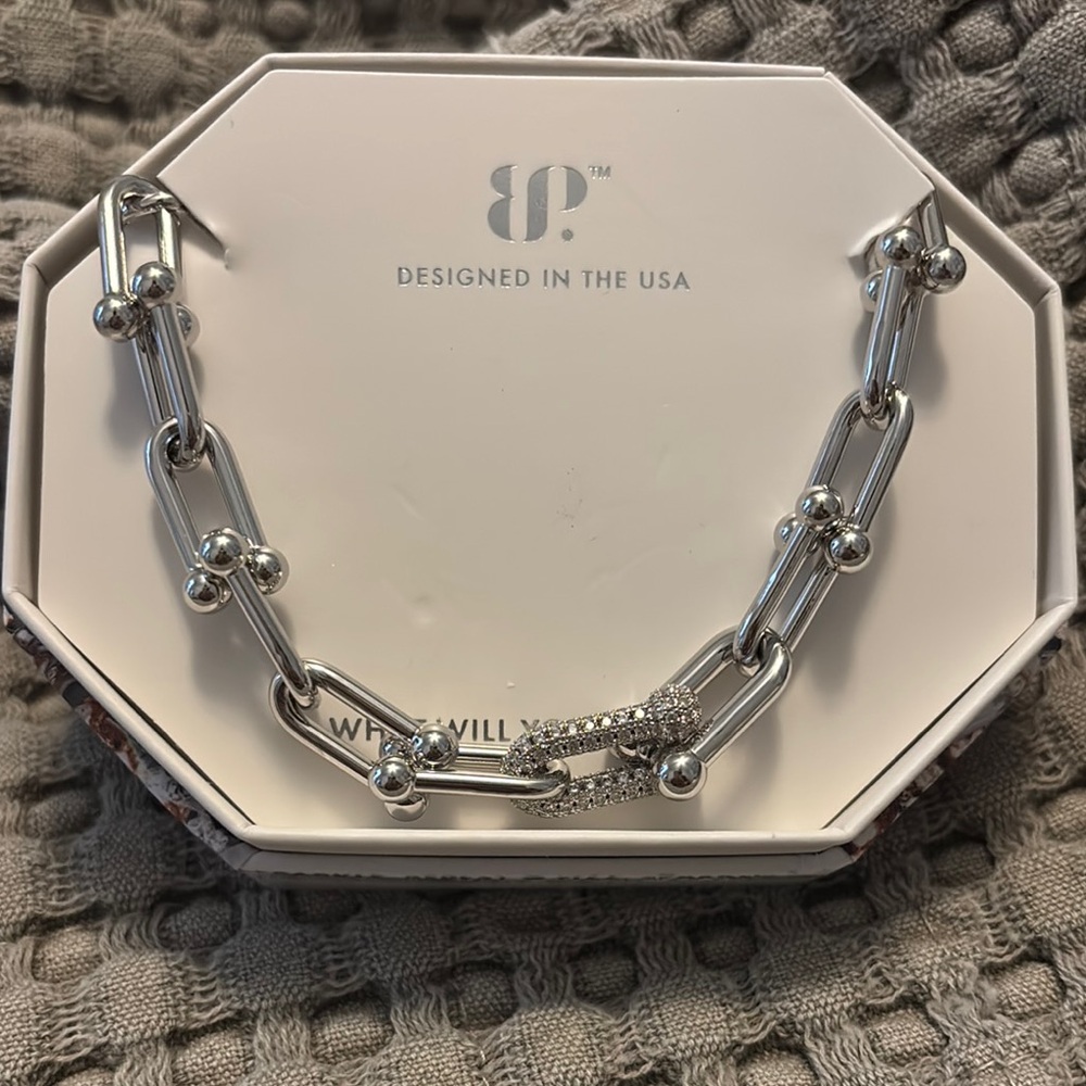 Bomb party April necklace